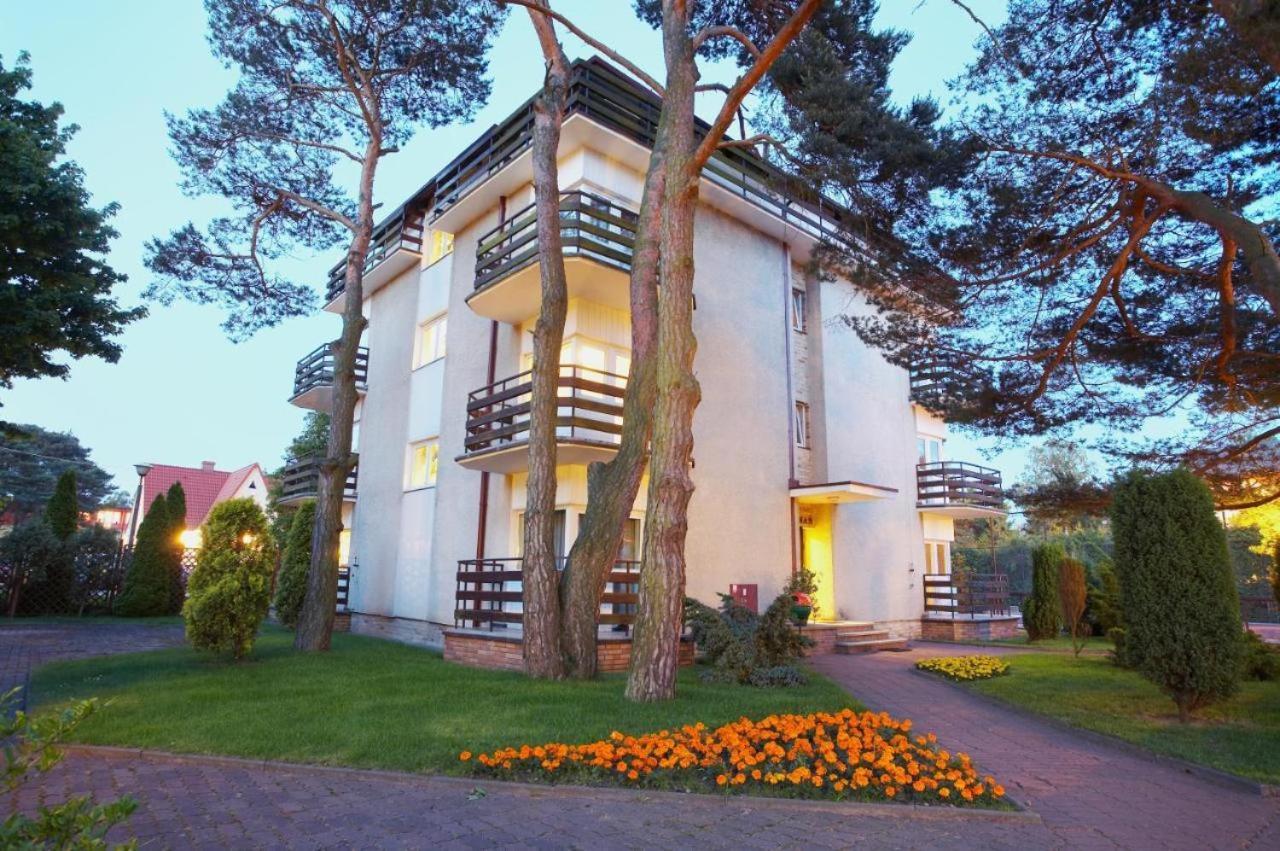 Rodzinna Przystan Mrzeżyno Exterior foto