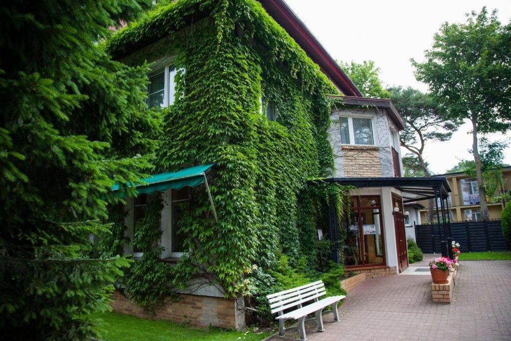 Rodzinna Przystan Mrzeżyno Exterior foto